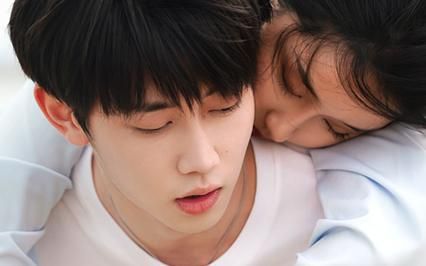 捡了个霸总回家卖椰子第41-60集